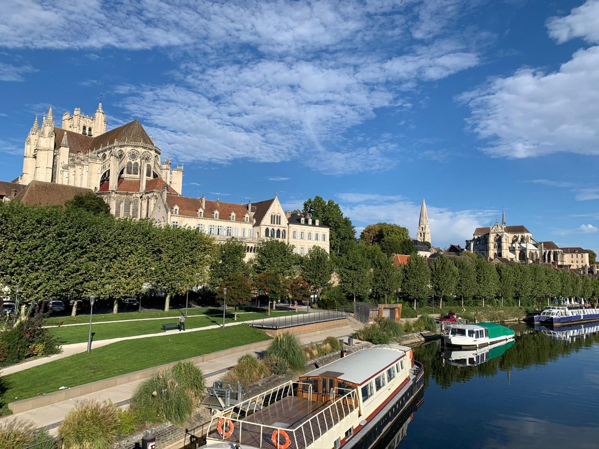 Maison Des Pilastres Au Coeur D'auxerre Holiday home *